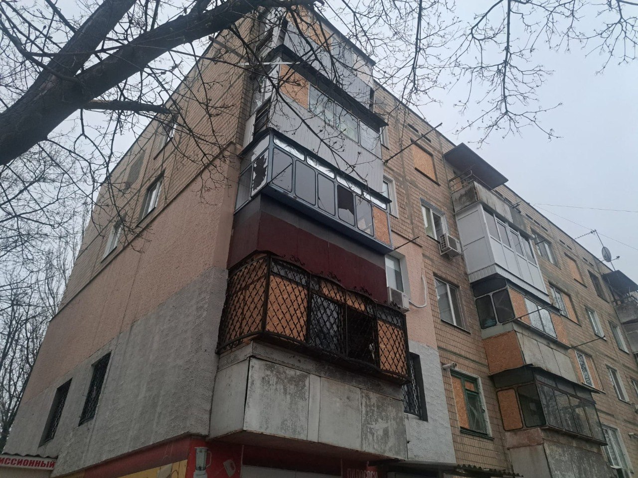 Постраждала дитина і 10 дорослих: надвечір по Нікополю вдарили дроном